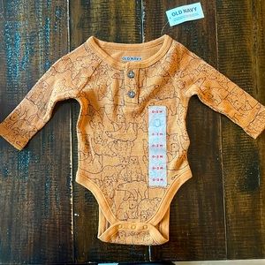 Old navy long sleeve bear onesie